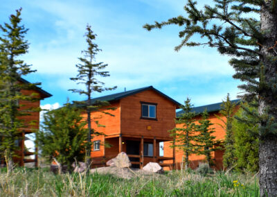 Luxury 2 story mountain cabins at Dutch John Resort