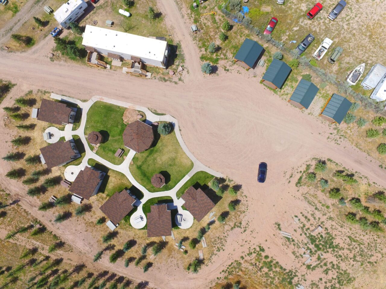 Dutch John Resort At Flaming Come To Play & Stay